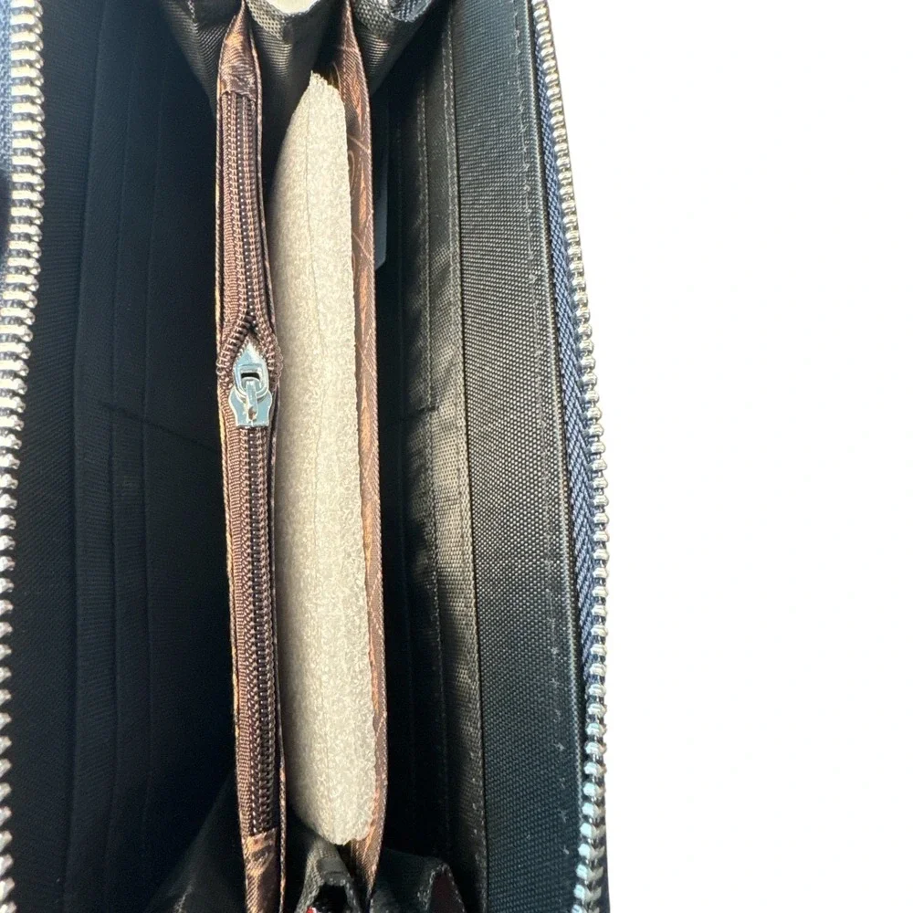 London Fog Easton Navy Blue Single Full Zip Wallet Textured‎ Finish Compact NWT